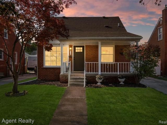 House for sale in Allen Manor Subdivision Number 2, Allen Park