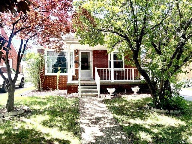 House for sale in Allen Park, Michigan