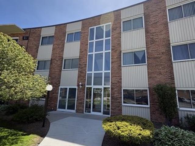 Condo for sale in Oak Lawn, Illinois