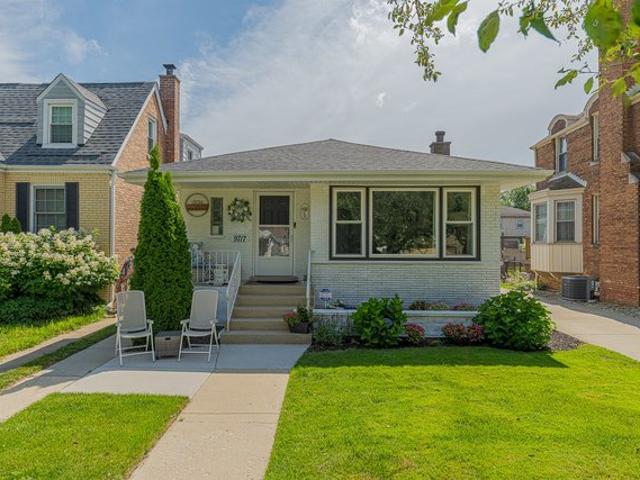 House for sale in Evergreen Park, Illinois
