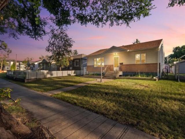 House for sale in Wedgewood, Alberta