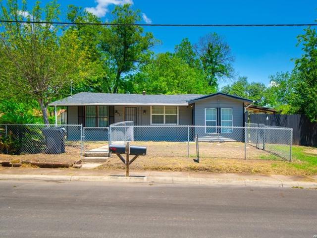 House for sale in Leesville, Texas