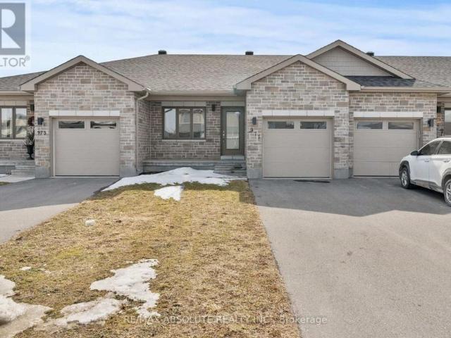 Townhouse for rent in Mississippi Mills, Ontario