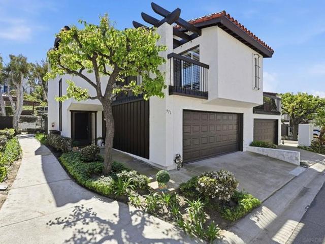 Condo for sale in Solana Beach, California