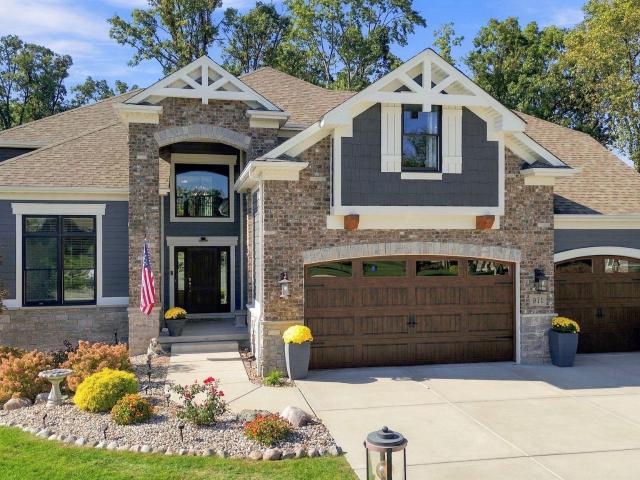 House for sale in Crown Point, Lake County