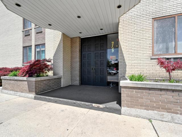 Condo for sale in Oak Lawn, Illinois