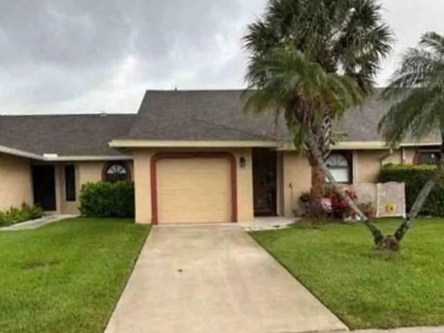 Townhouse for sale in Tamarac, Florida