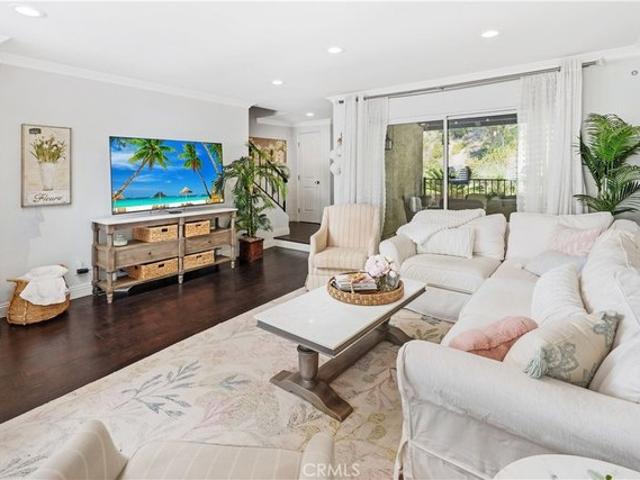 Townhouse for sale in Burbank, California