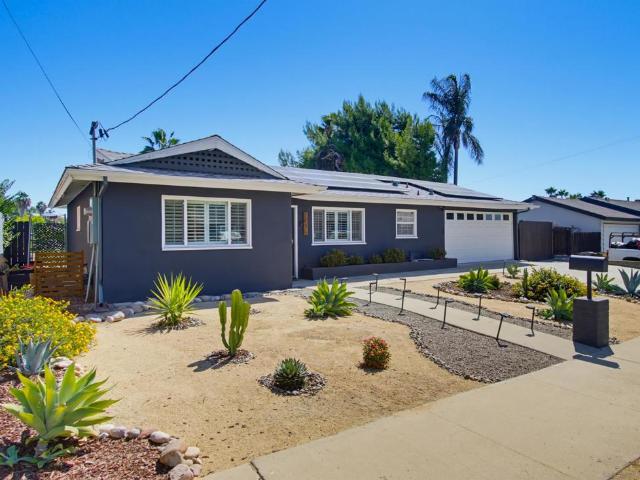 House for sale in Carlton Hills, Santee