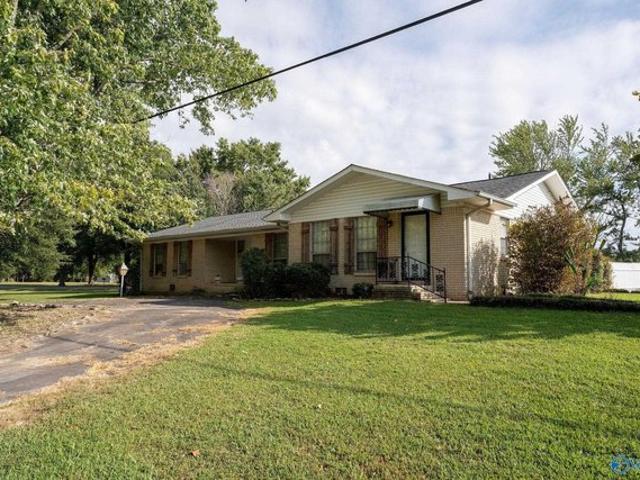 House for sale in Henagar, Alabama