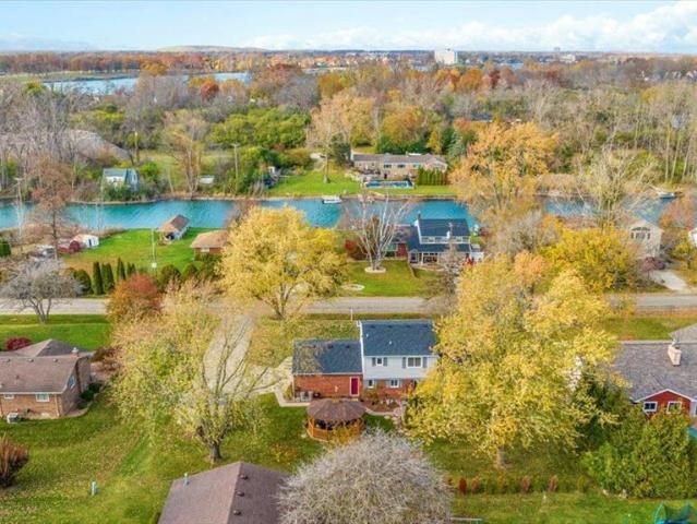 House for sale in Grosse Ile, Michigan