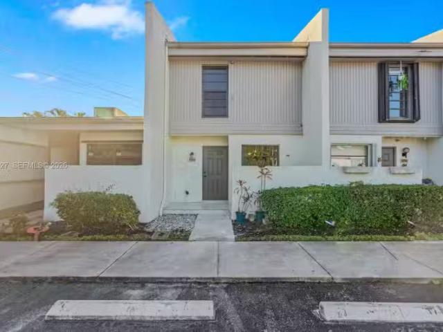 Condo for rent in Pembroke Pines, Florida