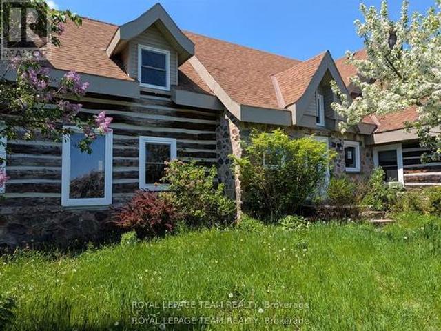 House for sale in South Frontenac, Ontario