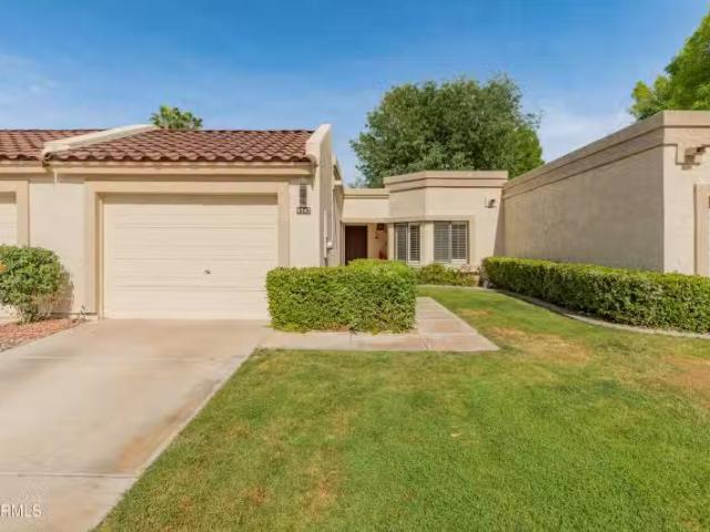 House for sale in Peoria, Westbrook Village