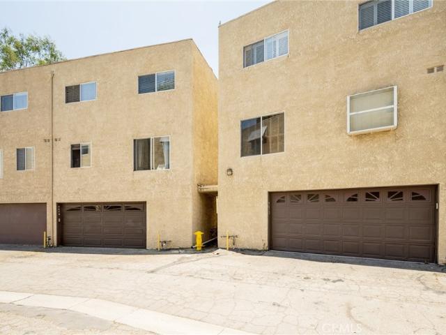 Condo for sale in Burbank