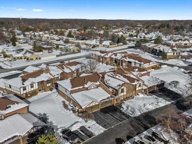 Property for sale in Palos Park, Illinois