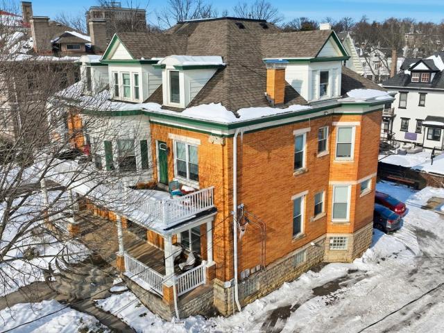 House for sale in Avondale, Roselawn