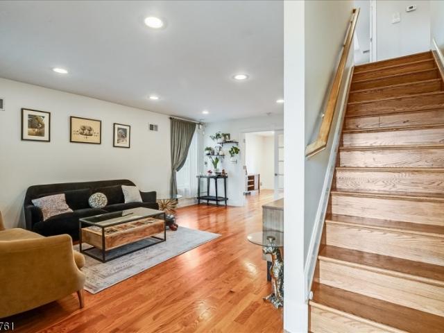 House for sale in Union, Union County