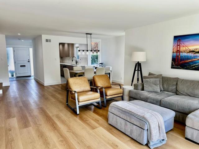 Townhouse for sale in San Mateo