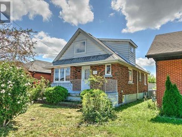 House for sale in Ancaster, Ontario