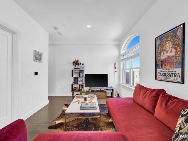 Condo for sale in Hudson, New Jersey