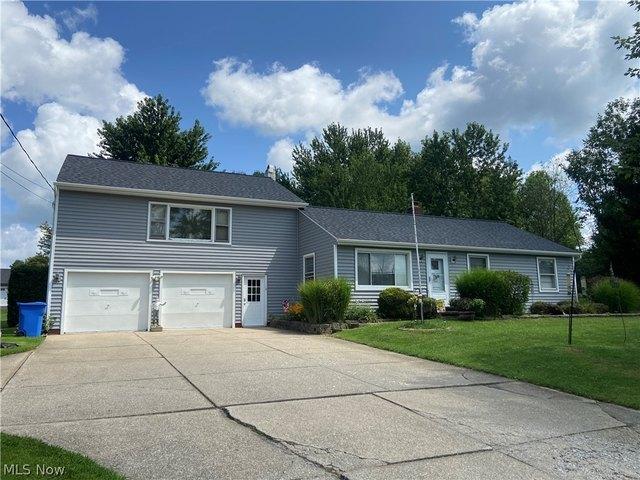 House for sale in Chardon, Ohio