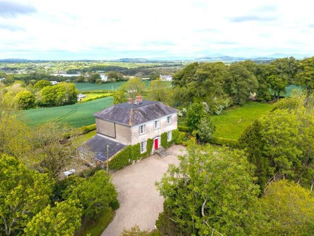 Terraced House for sale in Loch Garman, North Tipperary