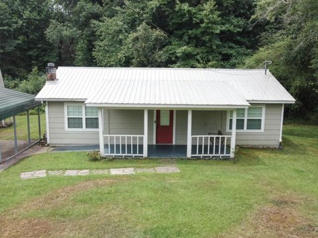 House for sale in Flat Rock, Alabama