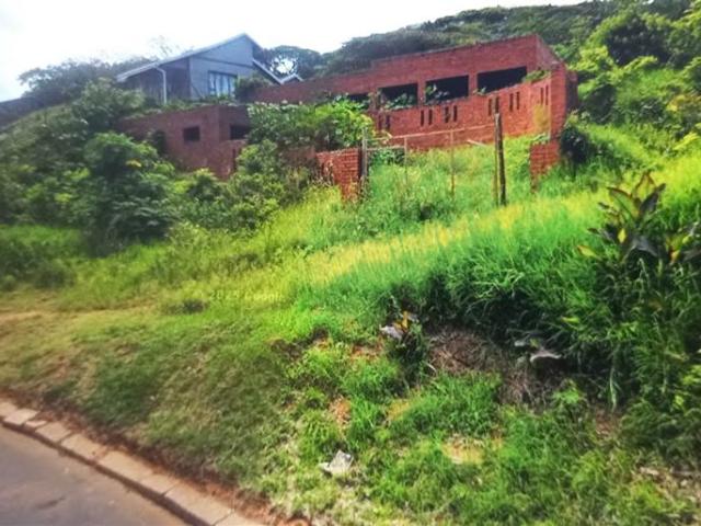 Land for sale in La Mercy, Kwazulu-natal