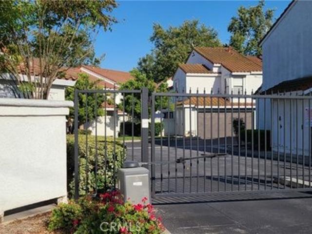 Condo for sale in Santa Fe Springs, California