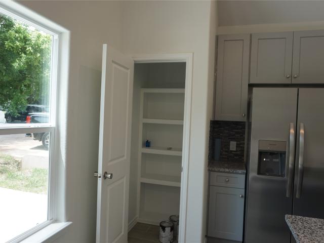 House for sale in Willis