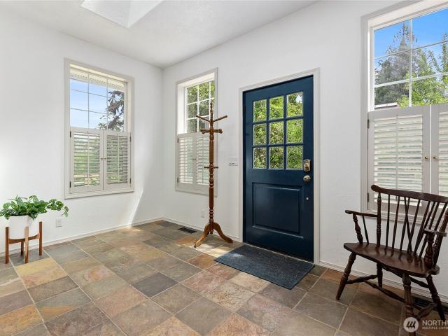 House for sale in Bainbridge Island, Washington