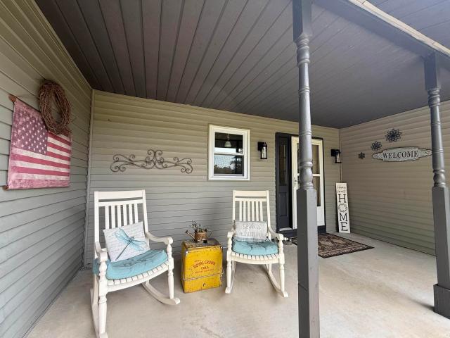 House for sale in Shoals, Indiana