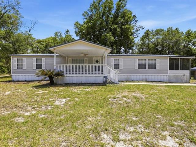 House for sale in Chiefland, Florida
