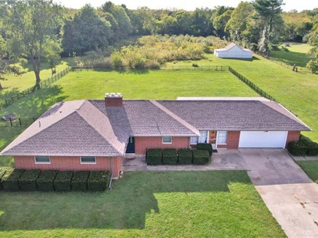 House for sale in Waynesville, Warren County