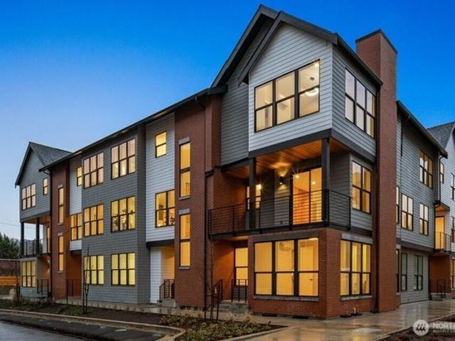 Townhouse for sale in Issaquah, Washington