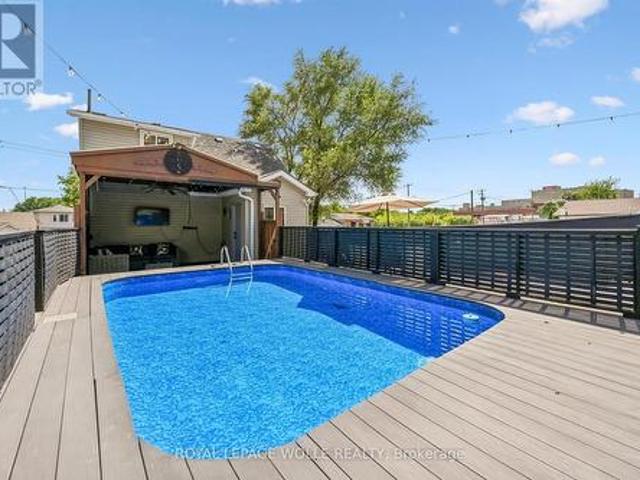 House for sale in Kitchener, Ontario