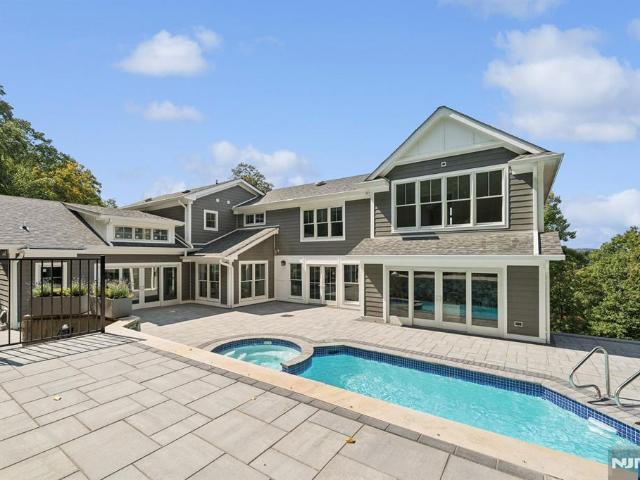 House for sale in Franklin Lakes, New Jersey
