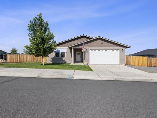 House for sale in Oregonia
