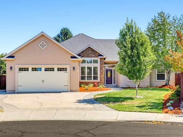 House for sale in Oregonia