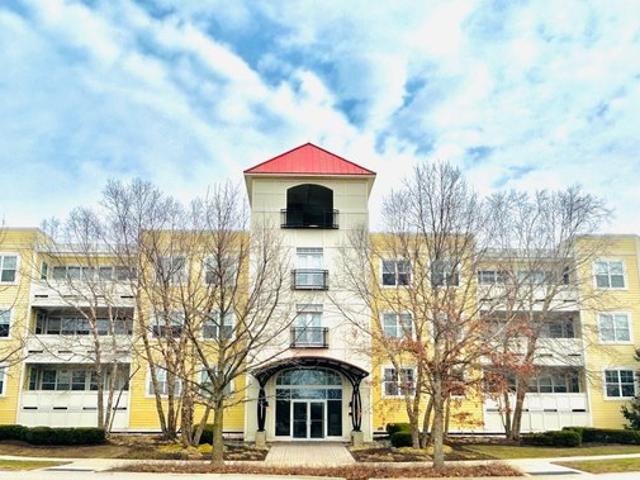 Condo for sale in Grayslake, Illinois