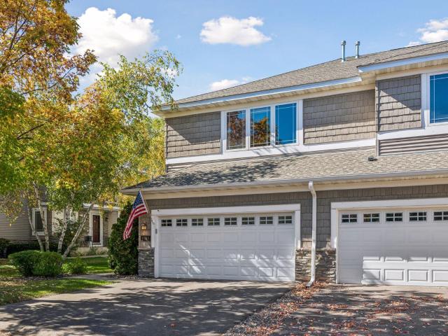 Townhouse for sale in Eden Prairie, Hennepin County