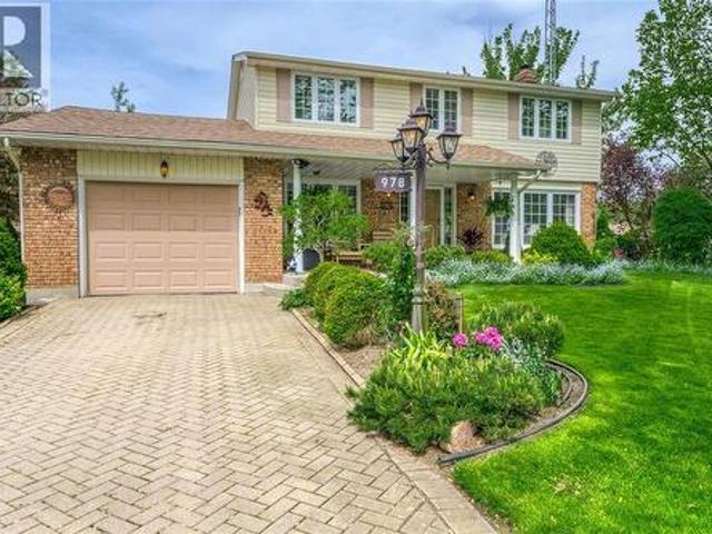 House for sale in Brights Grove, Ontario