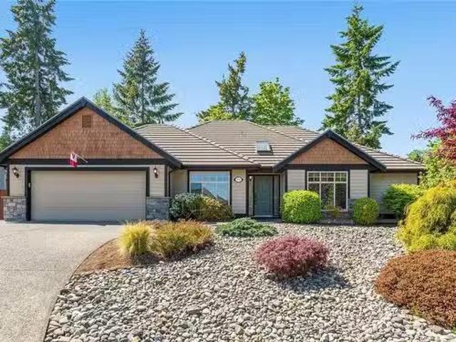 House for sale in Qualicum Beach, British Columbia