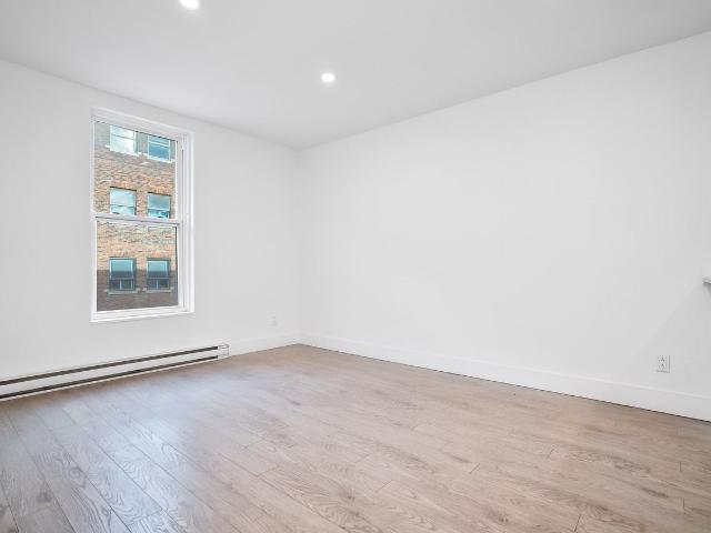 Apartment for rent in St. Leonard's, Quebec