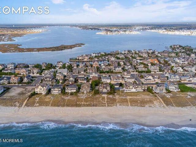 House for sale in Mantoloking, New Jersey