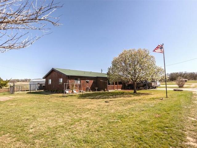 House for sale in Nocona, Texas