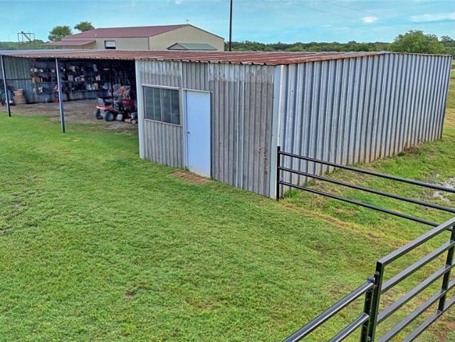 House for sale in Nocona, Texas