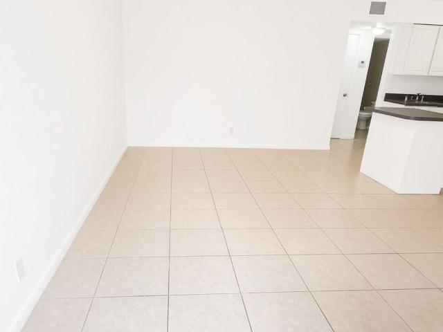 Apartment for rent in Pompano Beach, Florida