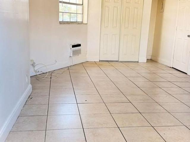 Apartment for rent in Pompano Beach, Florida